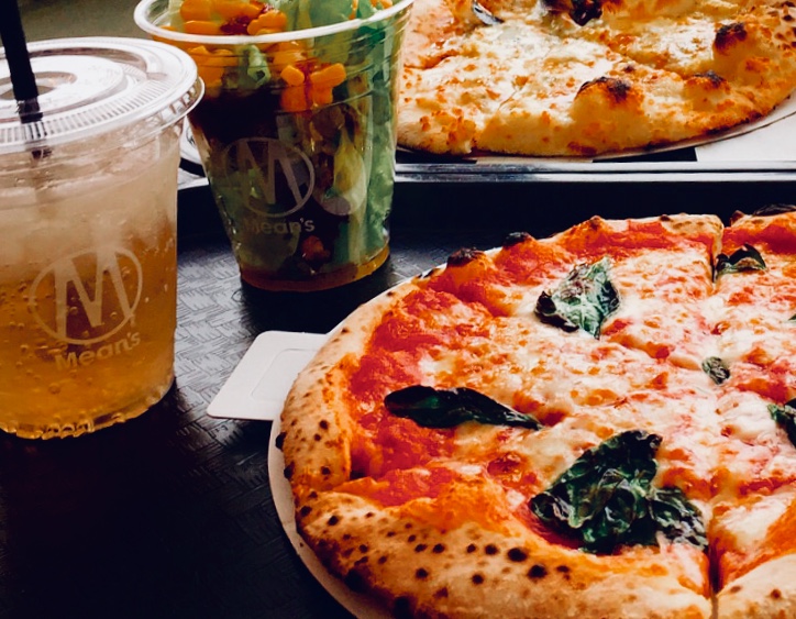 渋谷 ピザ 牡蠣食べ放題 Mean S Pizza Caffebar ミーンズ ピッツァアンドカフェバールで本格窯焼きピッツァを堪能しよう Ikiru Lab
